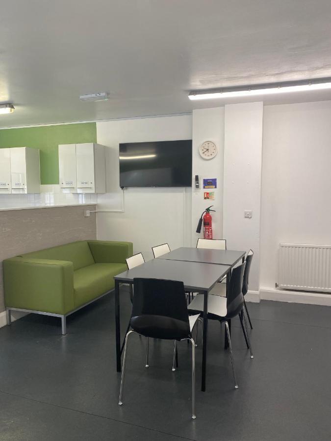Charming Rooms For Students Only, Cricklewood Lane - Sk London Exterior foto